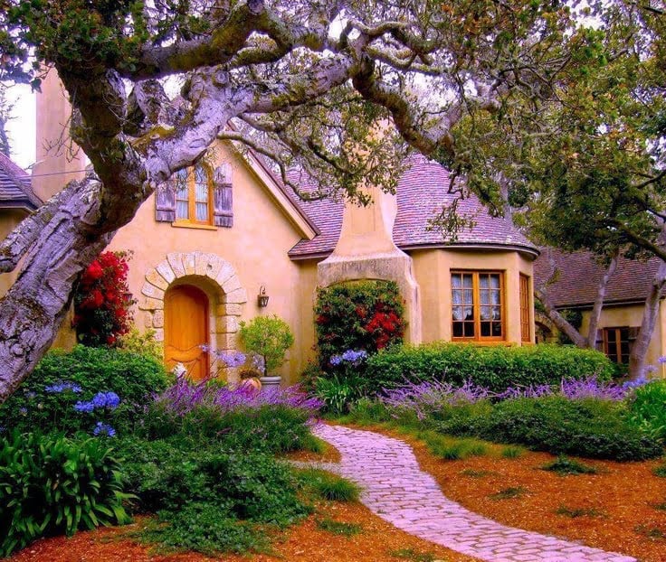 Flower canopy surrounding your dream cottage