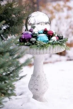 27 DIY Christmas Outdoor Decorations Ideas You Will Want To Start-homesthetics (4)