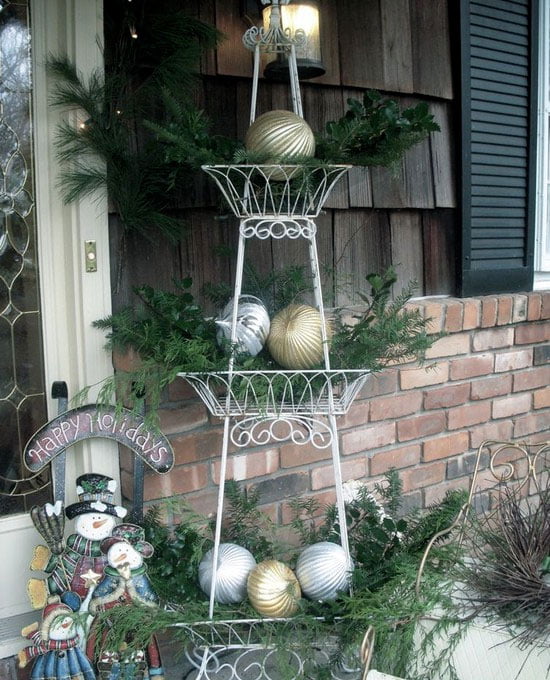 Use-a-Tiered-Stand-with-Greenery-Baubles1