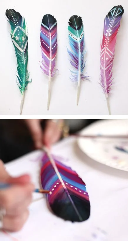 30.FEATHER PAINTING