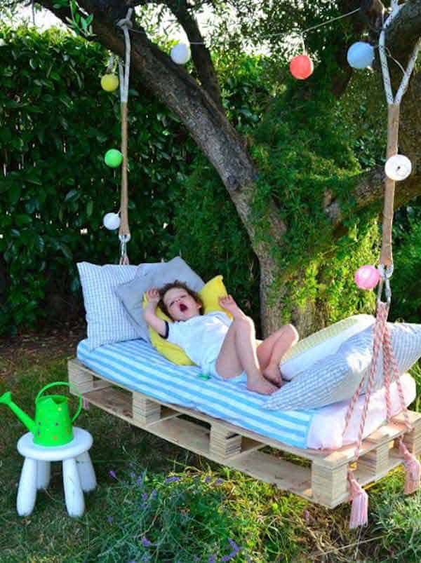 #7 A SWING BED OUTDOORS CAN BE ENCHANTING