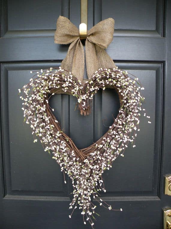 22 Awesomely Shabby Chic Christmas Wreath That Can Be Used All Year Round (4)