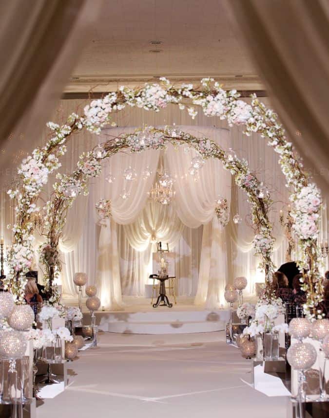 26 Stunningly Beautiful Decor Ideas For Indoor And Outdoor Weddings (3)