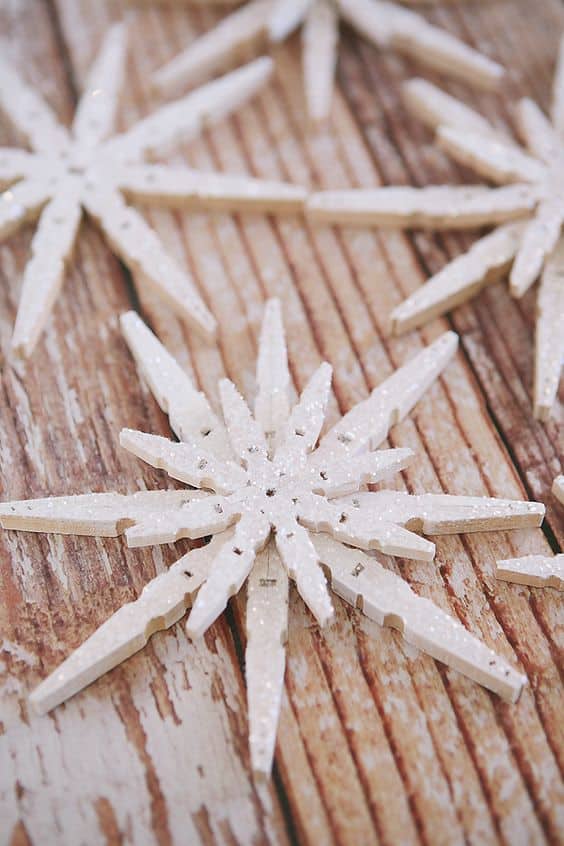 5. EMBRACE WINTER WITH A SNOWFLAKE