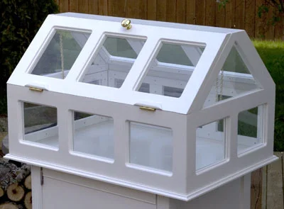 BUILD THIS LOVELY DIY GREENHOUSE FOR YOUR SEEDLINGS