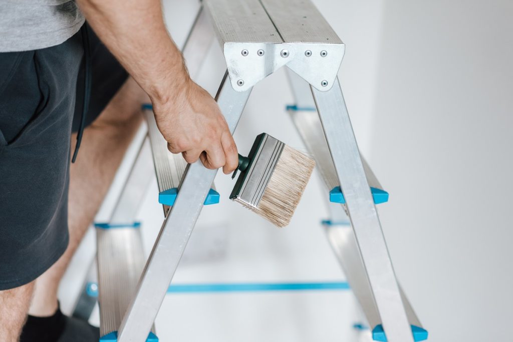 How To Paint A Ceiling Ceiling Painting Techniques