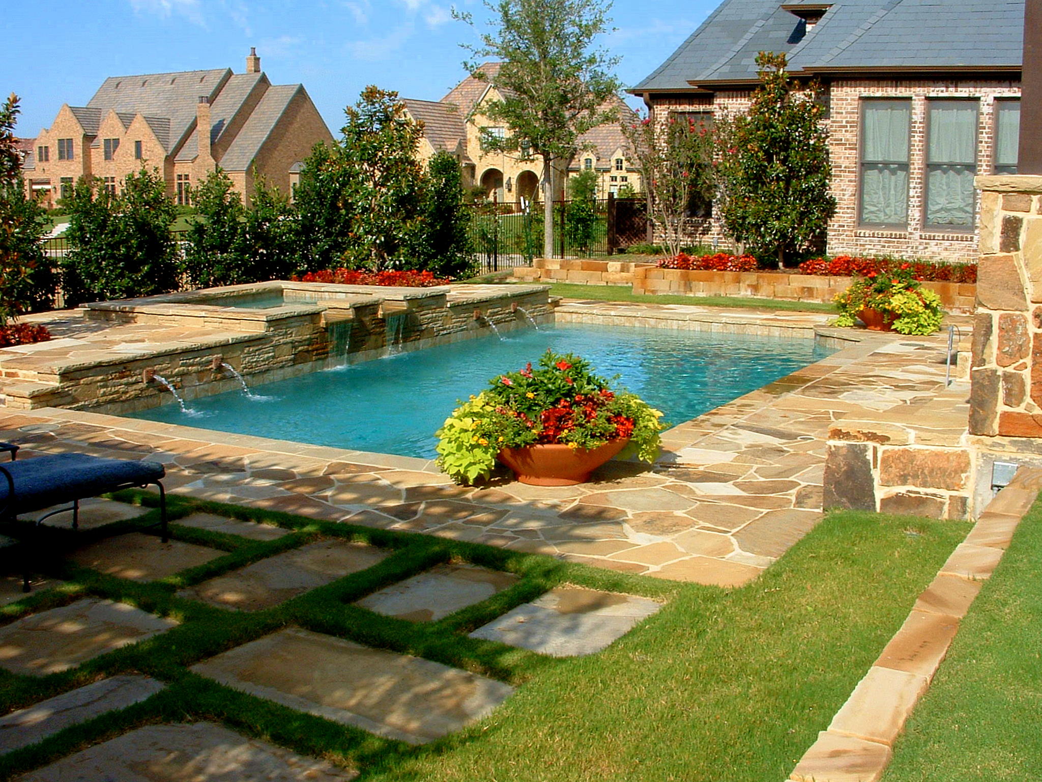 Backyard Landscaping Ideas-Swimming Pool Design