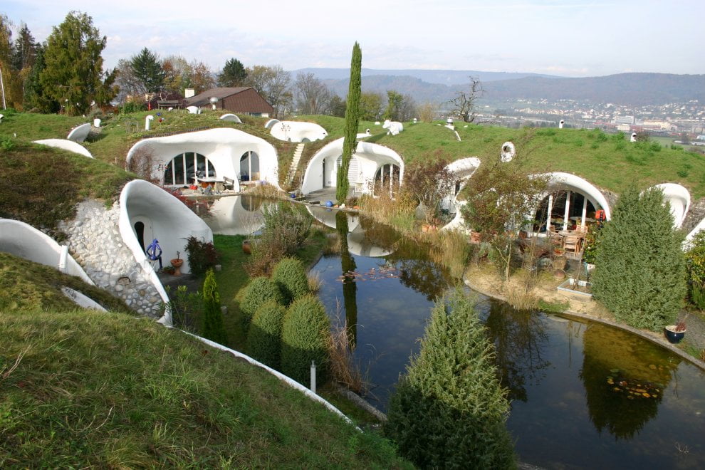 Earth House Estate Lättenstrasse in Dietikon, Switzerland by Vetsch Architektur Homesthetics natural landscape