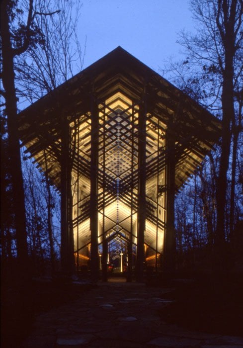 Thorncrown Chapel by E. Fay Jones night view perfect ilumination unusual shape and size perfect integration modern concept design