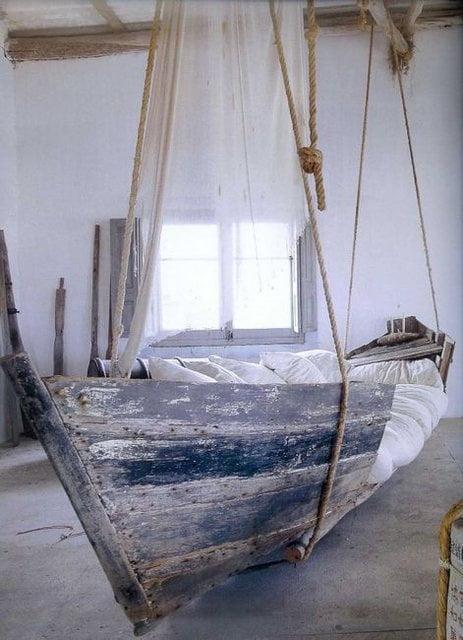 boat bedroom 53 Excellent Unusual Interior Designs Meant to Feed Your Imagination modern mansion wierd interior designs homesthetics (25)