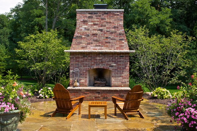 Backyard-Lanscaping-Ideas-Fireplaces-homesthetics