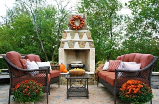backyard landscaping fireplace DIY -Welcome the Fall with Warm and Cozy Patio Decorating Ideas homesthetics (41)