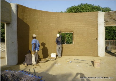 sustainable home of the Experimental Living- Sustainable Plastic Bottle House by D.A.R.E (1)