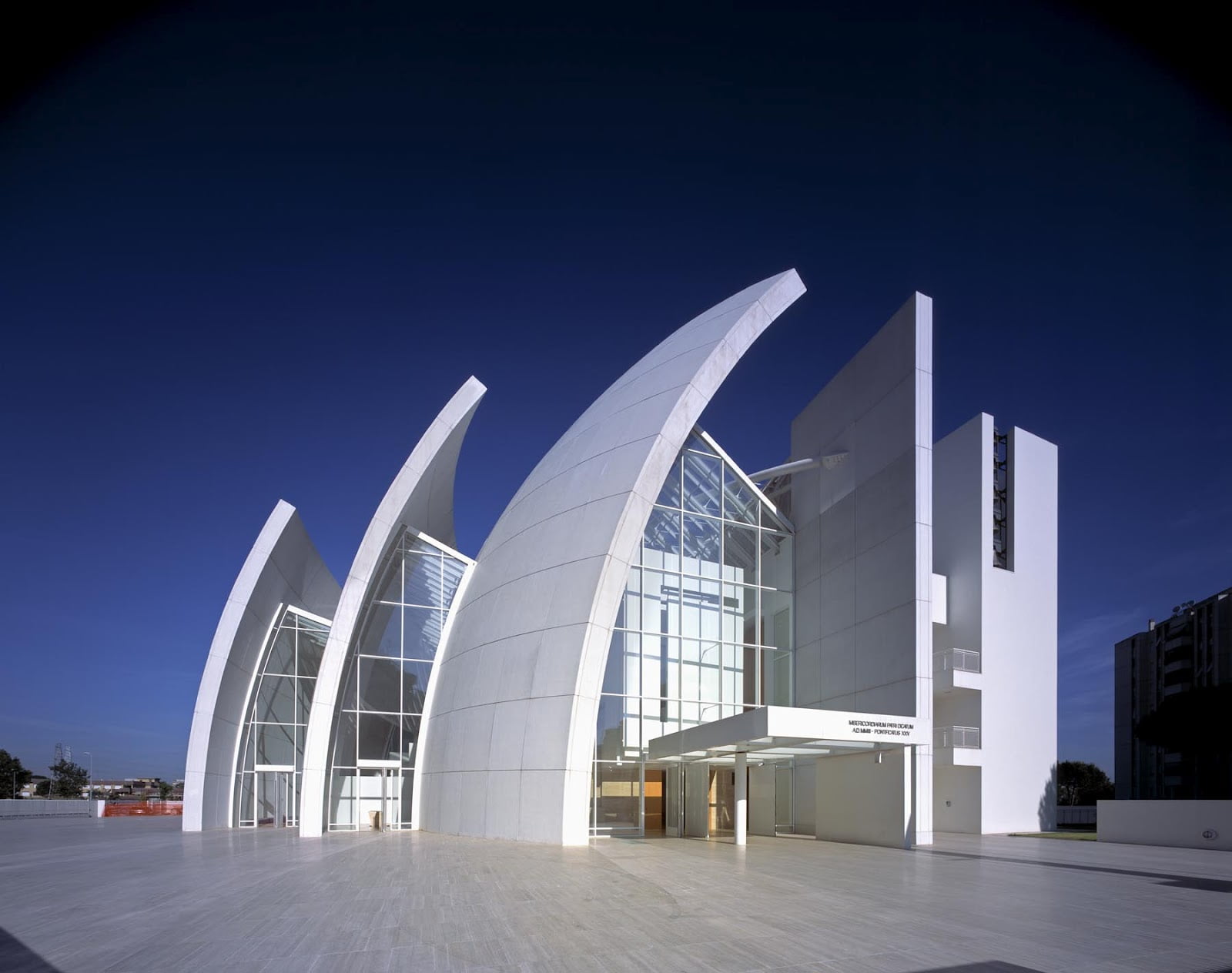 Iconic Modern Architecture-Jubilee Church in Rome by Richard Meier and Partners Homesthetics