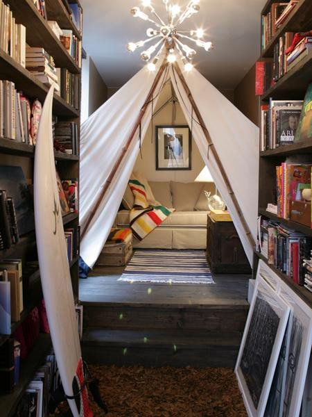 white tent Simple Bedroom Interior Design Ideas Featuring Play Tents for Kids to fit any modern home homesthetics (18)