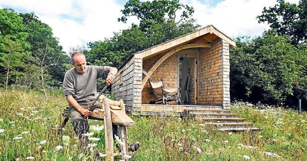 Experimental Living Self Sustainable Eco – Cabin in the Woods by Kevin McCloud