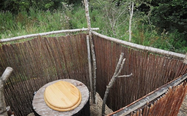 Experimental Living Self Sustainable Eco – Cabin in the Woods by Kevin McCloud kevin`s outside toilet