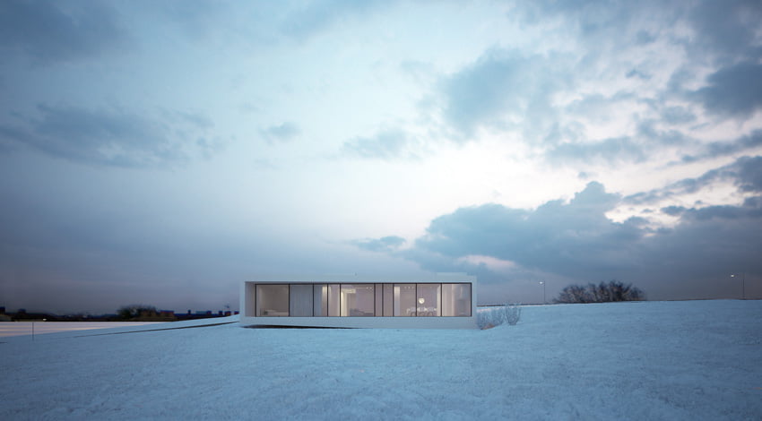 plane facade in the Minimalist Mansion in the Icelandic Plane-Reykjavik House by MOOMOO Architects homesthetics (14)