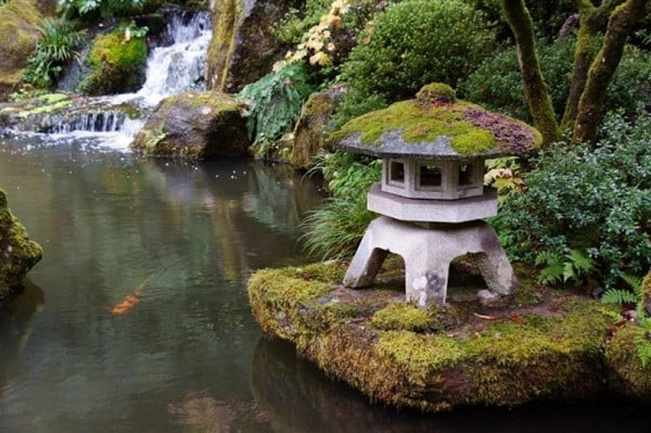 Backyard Landscaping Ideas Japanese Gardens lantern