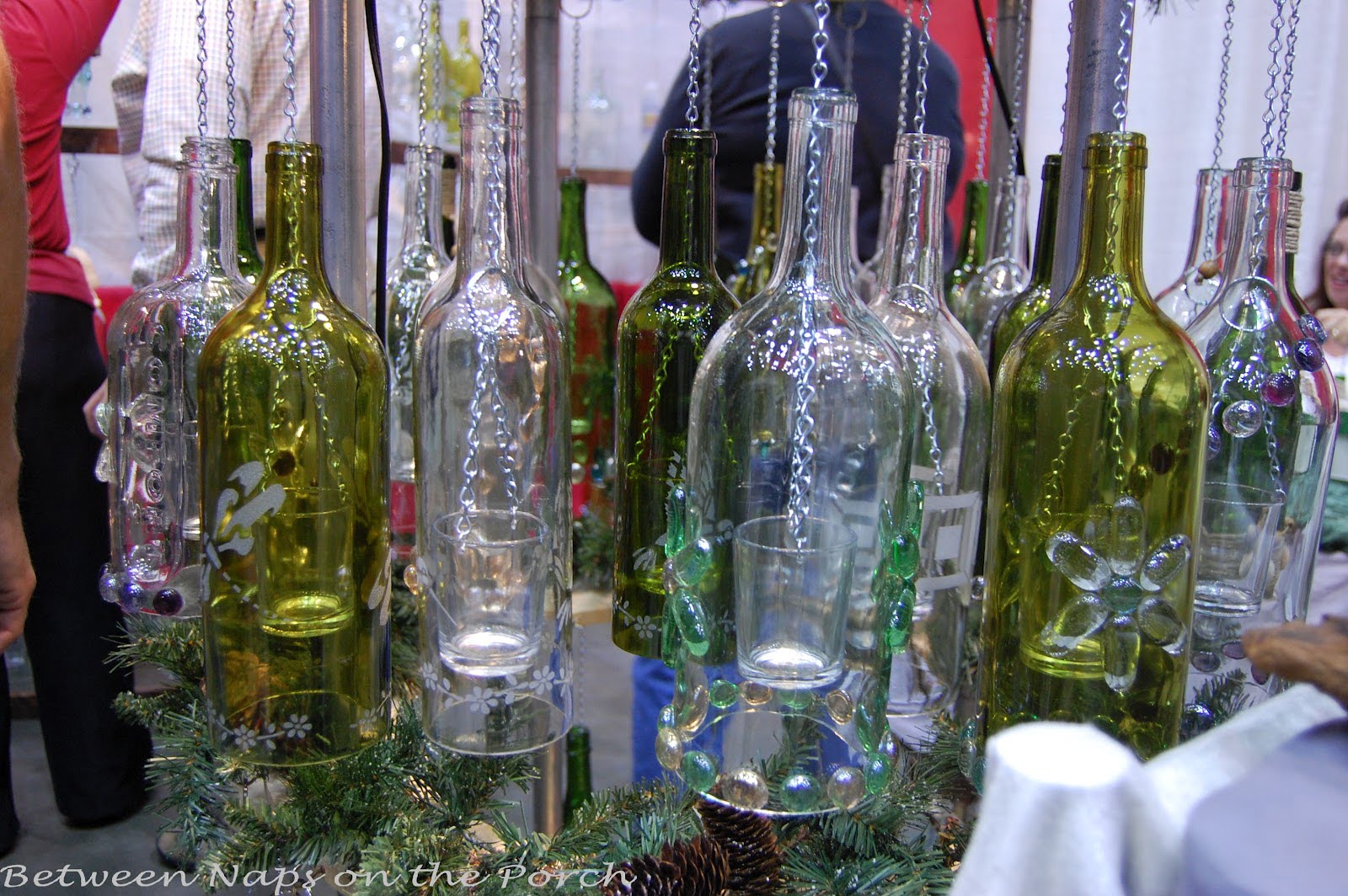 How-to-Create-Your-Own-Green-Retro-Wind-Chime-Out-of-Recycled-Wine-Bottles-wine-bottle-art-1homesthetics