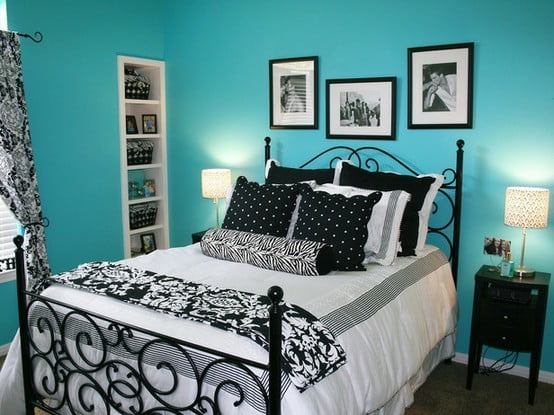 teal and turqoise 19-Creative-Inspiring-Traditional-Black-And-White-Bedroom-Designs-small-bedroom-homesthetics