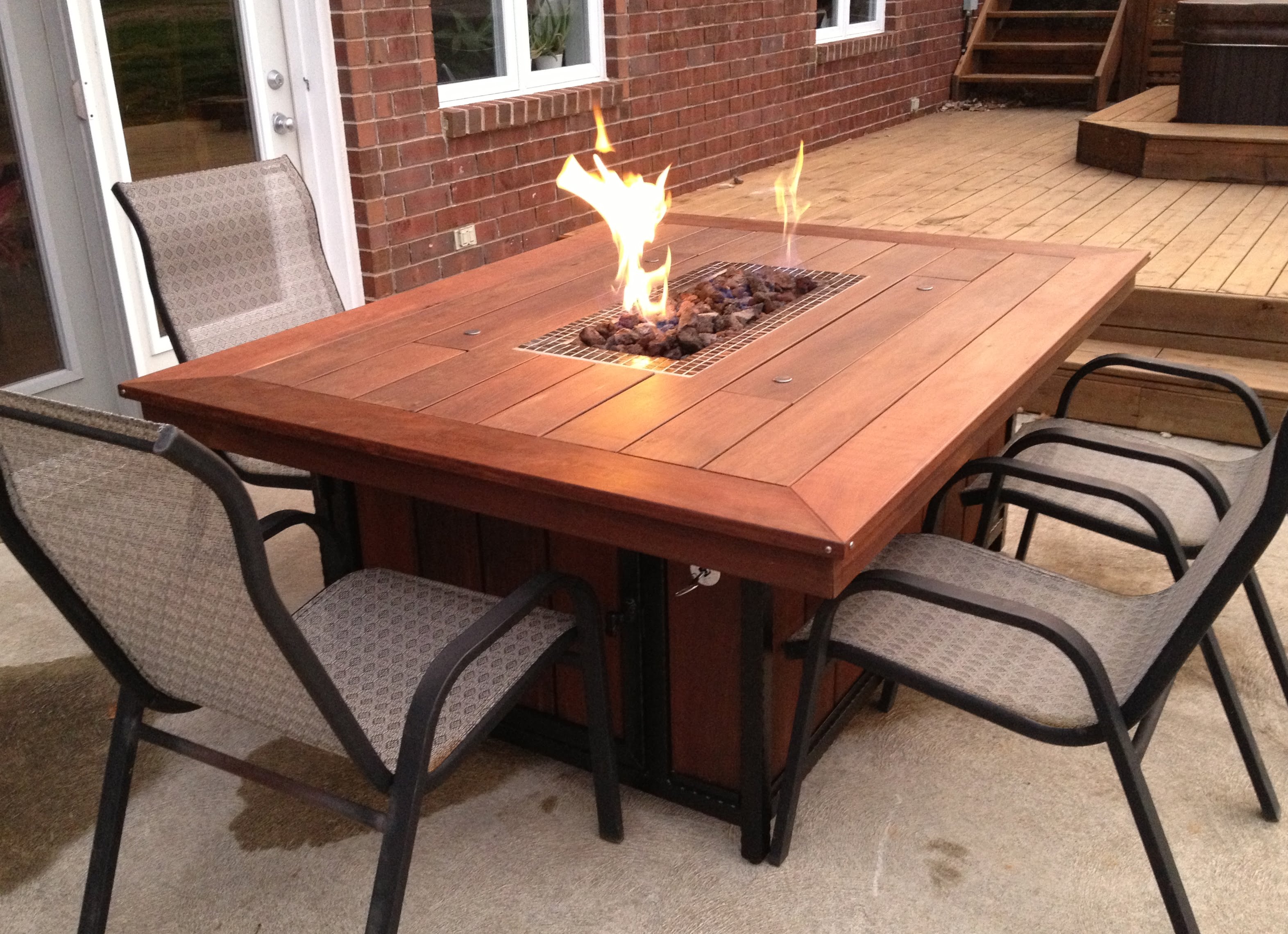 fire pit table in Backyard Landscaing Ideas-Attractive Fire Pit Designs Homesthetics