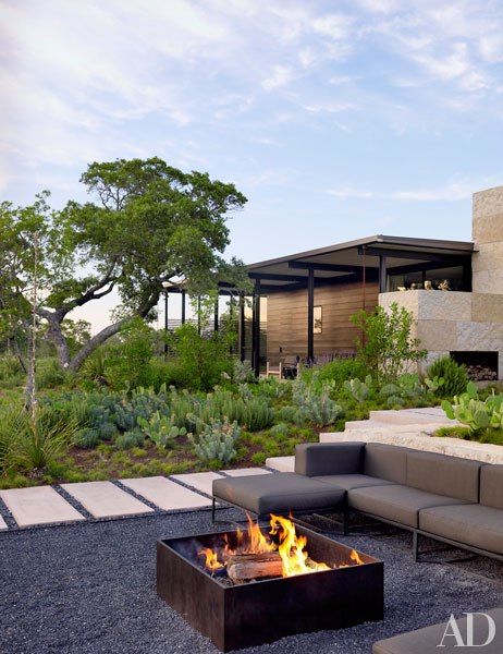 Modern Rectangular Fire Pit Design