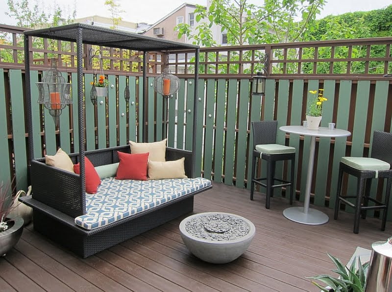 Small Outdoor Bed with Canopy Enhancing A Compact Modern Deck