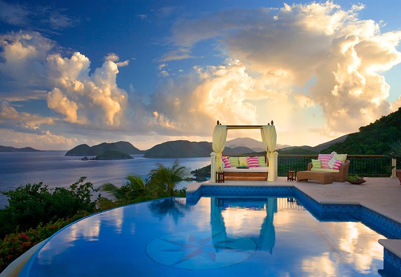 Spectacular Infinity Pool with Shattering Ocean Views and Outdoor Bed on the Deck