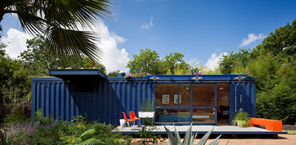 Elevated Platform Offers A Stable Base for the Container Home