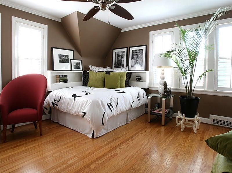 Simple Asian Themed Bedroom With a Trendy Corner Bed