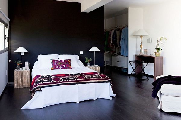 Luxurious Bedroom Inside the Casa El Tiamblo