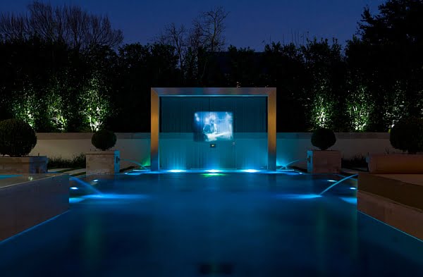 Jaw Dropping Water Screen with a Rear Projection System