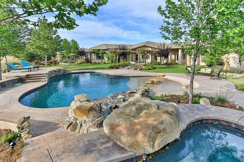 Natural Rock Shaping The Pool