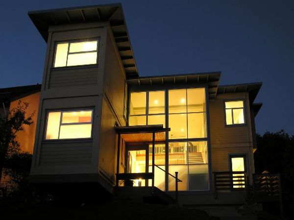 Container Home in California With Superb Aesthetic Values