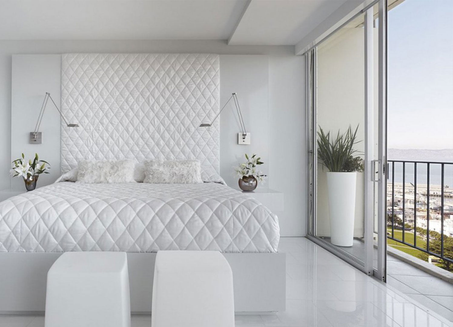 White bedroom design idea minimal