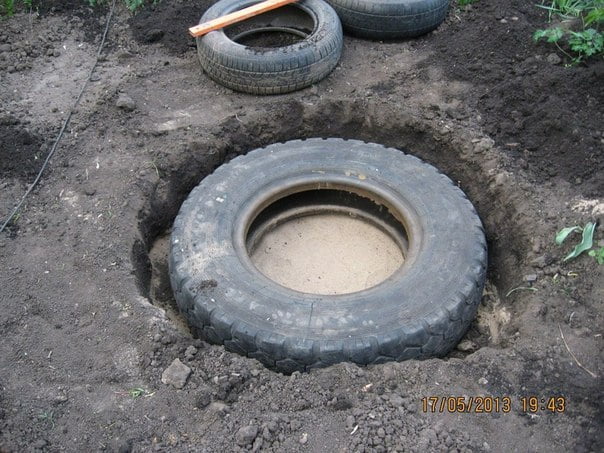 Create an Extraordinary DIY Pond From An Upcycled Old Tire! 