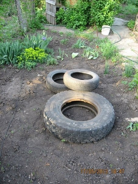 Create an Extraordinary DIY Pond From An Upcycled Old Tire! 