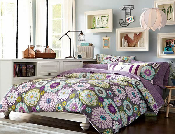 Colorful Floral Bedroom Theme
