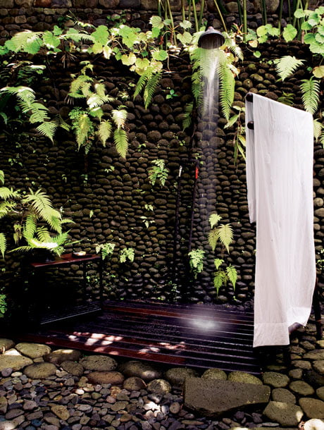 63 Outdoor Showers & Outdoor Bathtubs Exuding Supreme Tranquility and Serendipity homesthetics (26)