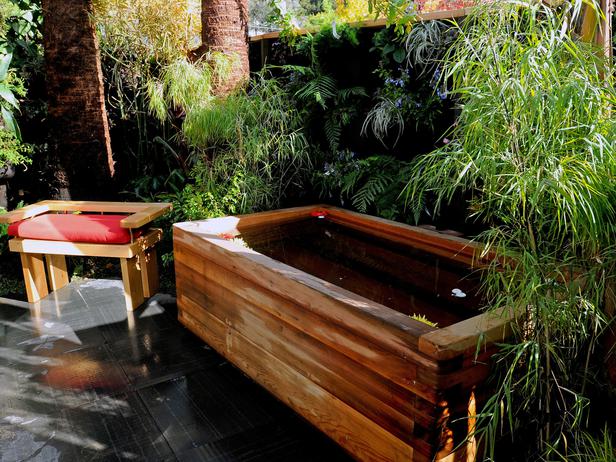 63 Outdoor Showers & Outdoor Bathtubs Exuding Supreme Tranquility and Serendipity homesthetics (7)