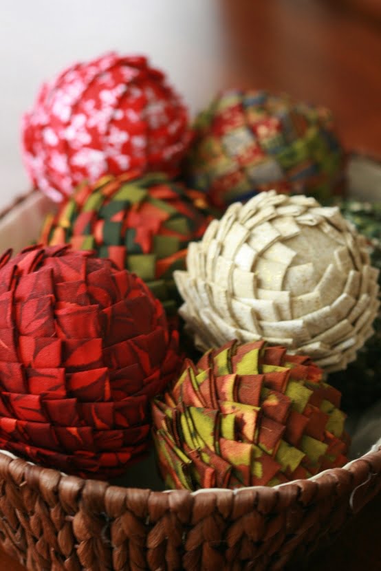 65+ Simply Magical DIY Pinecones Crafts That Will Beautify Your Christmas Decor Homesthetics (21)