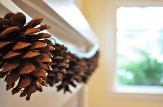 65+ Simply Magical DIY Pinecones Crafts That Will Beautify Your Christmas Decor Homesthetics (23)