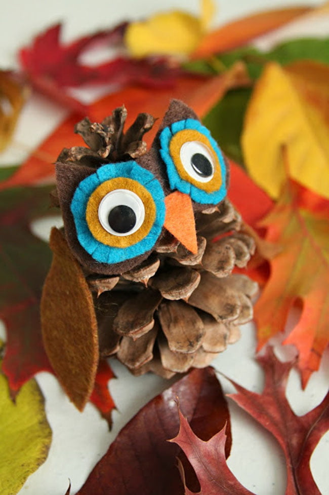 Creative Pinecone Turkey For Kids