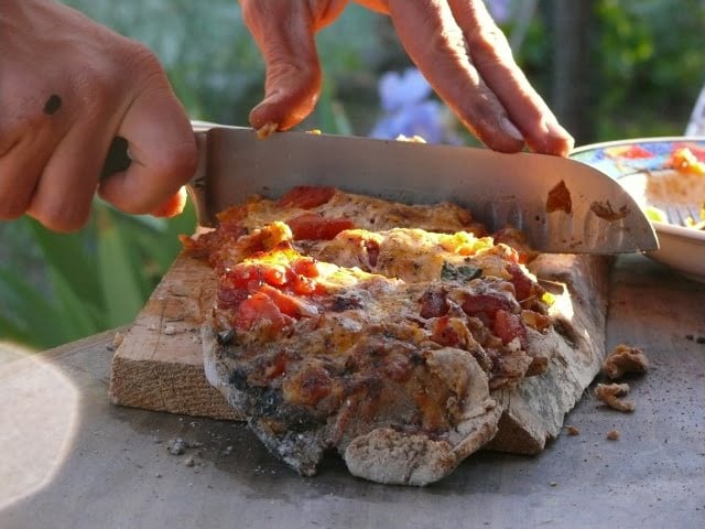DIY Cob Oven Project-Outdoor Pizza Oven- Build Your Own For $20 homesthetics (3)