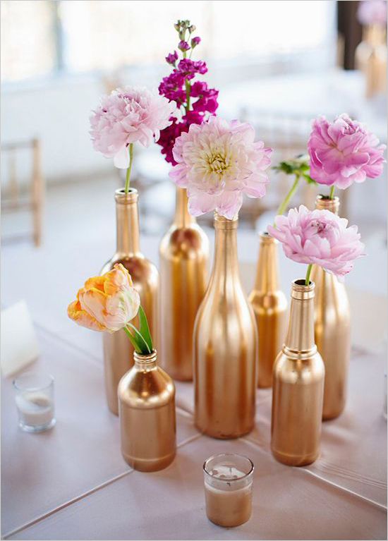 31 Beautiful Wine Bottles Centerpieces For Any Table-hometshetics (13)