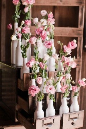 31 Beautiful Wine Bottles Centerpieces For Any Table-hometshetics (4)