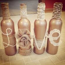 31 Beautiful Wine Bottles For Any Table_homestheitcs (15)