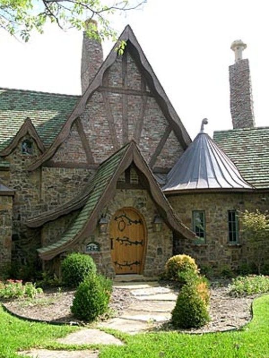 40 Storybook  Cottages Stolen From Fairytales (24)