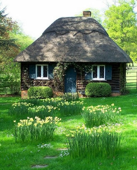 40 Storybook  Cottages Stolen From Fairytales (28)